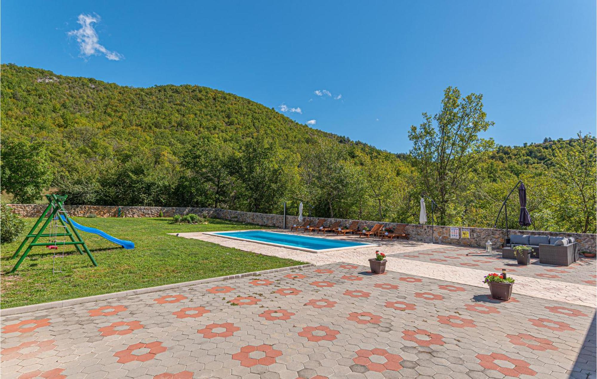 Gorgeous Home In Knin With Kitchen Kovacic 외부 사진